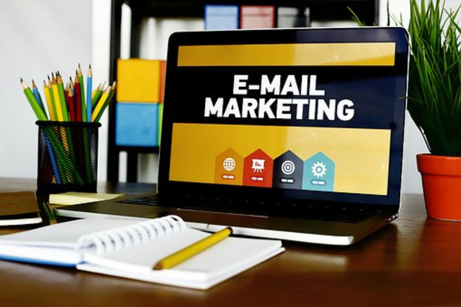 Read more about the article Discuss the best practices for creating effective email marketing campaigns, including subject lines, content, timing, and segmentation